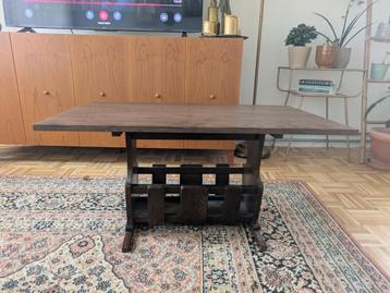 Handige salontafel beschikbaar voor biedingen