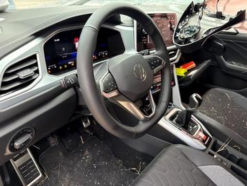 Airbag set + dashboard van een Volkswagen T-Roc beschikbaar voor biedingen