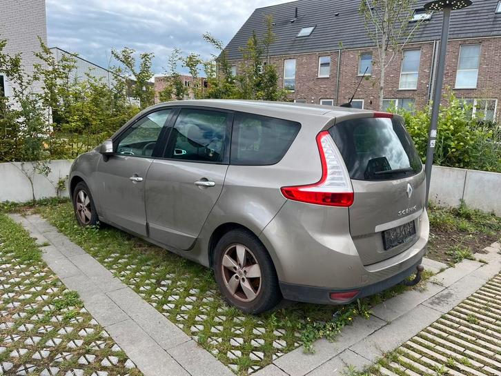 RENAULT SCENIC 1.9DCI/2011/EURO5/START NIET GOED LEZEN!, Auto's, Renault, Particulier, Scénic, Airbags, Airconditioning, Boordcomputer