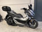 Honda Forza 125 keyless met topcase (bj 2020), Motoren, Scooter, Bedrijf, 125 cc, 11 kW of minder