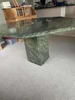 Marmeren tafel op sokkel, Ophalen, Zo goed als nieuw, Vijf personen of meer, Elke stijl past bij deze tafel.