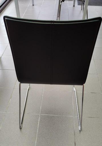Design stoelen beschikbaar voor biedingen
