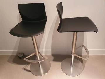 ***2x Lapalma Kai design barkrukken (black open pore)*** beschikbaar voor biedingen