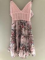 Roze jurk met bloemenprint van Shein, Kleding | Dames, Ophalen, Zo goed als nieuw, Roze