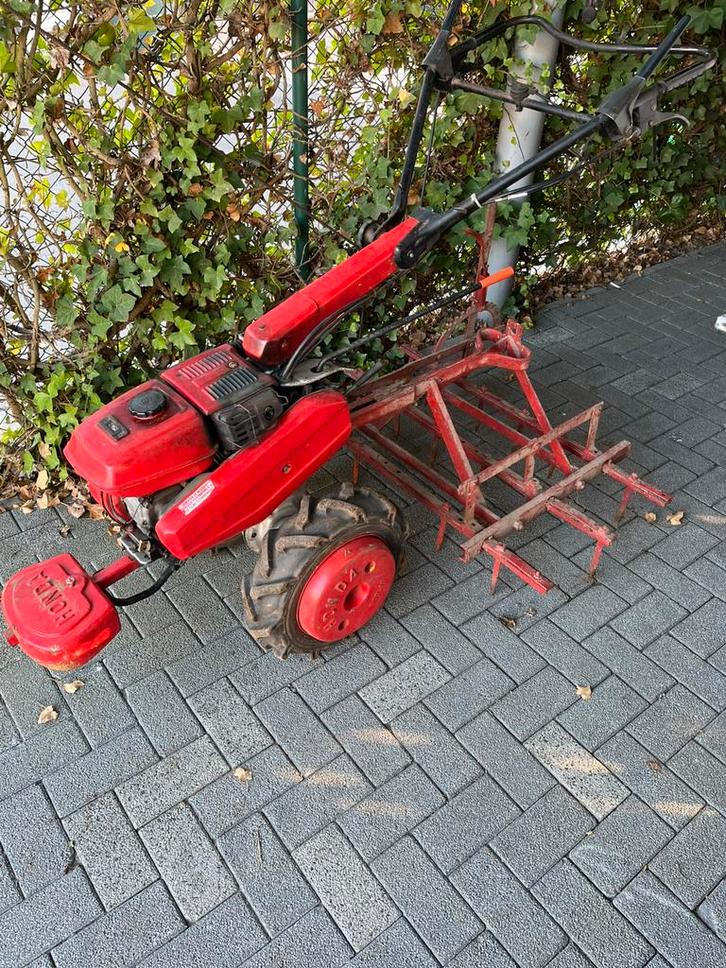 Honda motoculteur grondfrees met ploeg, frees en eg, Doe-het-zelf en Bouw, Gereedschap | Freesmachines, Gebruikt, Benzine, Tuinfrees