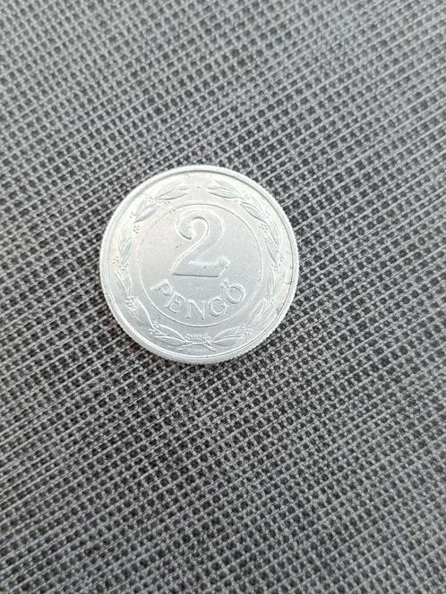 Hongarije. 2 Pengö van 1943., Postzegels en Munten, Munten | Europa | Niet-Euromunten, Losse munt, Hongarije, Ophalen of Verzenden