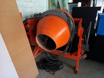 Bétonnière Altrad A 225 électrique 225 litres  beschikbaar voor biedingen