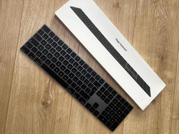 Magic Keyboard Qwerty SpaceGrey beschikbaar voor biedingen