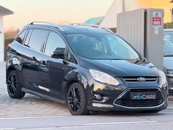 Ford Grand C- max 1.0i ** 7 Zitplaatsen ** 140.000 km **, Auto's, Ford, Bedrijf, Te koop, Grand C-Max, Zetelverwarming, Benzine