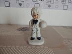 Statue 48 - Enfant blanc avec un ballon, Ophalen