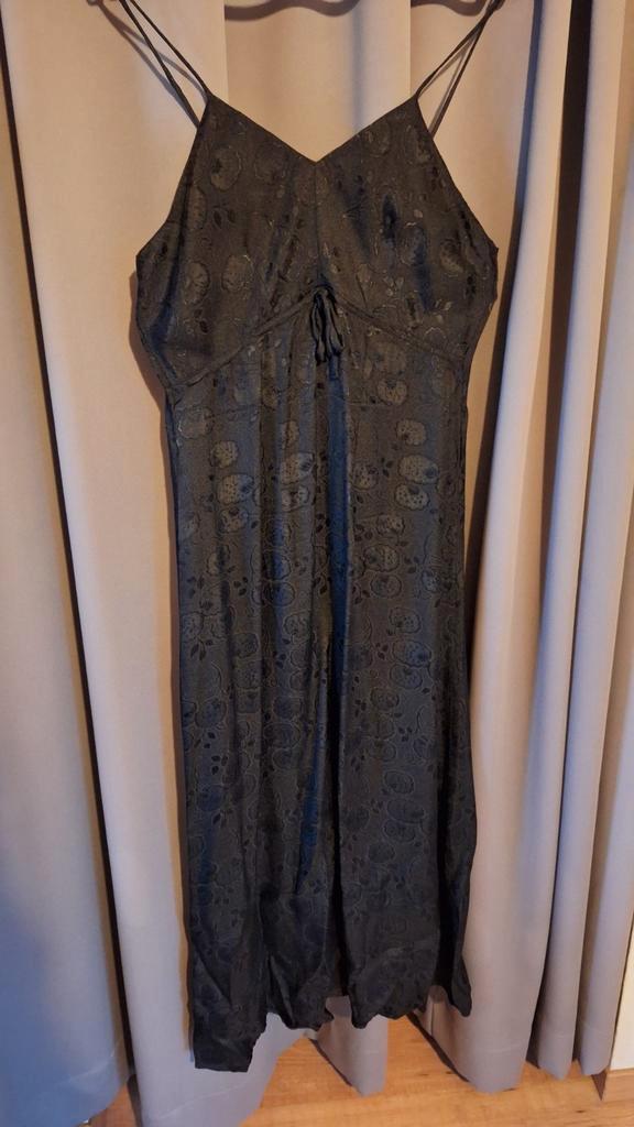 Dames jurk zwart Medium Awesome uit India, Kleding | Dames, Jurken, Zo goed als nieuw, Maat 38/40 (M), Zwart, Onder de knie, Ophalen of Verzenden