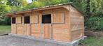 Drie Paardenstallen in Massief Douglashout 'NIEUW', Weidegang, 2 of 3 paarden of pony's