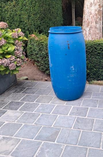 Regenton. Binnenkant zuiver. beschikbaar voor biedingen