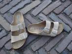 Gratis verzenden nieuwe beige arizona birkenstocks mt 40, Kleding | Dames, Schoenen, Verzenden, Beige, Nieuw, Slippers