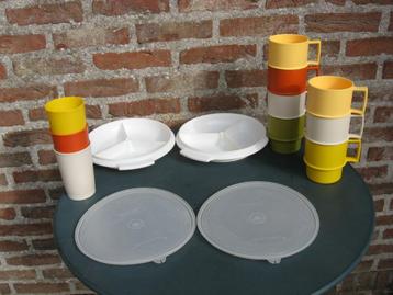 tupperware : tableaux de distribution, gobelets vintage/rétr