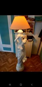 Belle statute greque avec lampe . 1m80, Enlèvement, Neuf