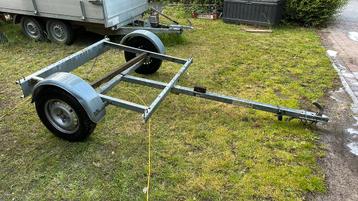 Aanhangwagen beschikbaar voor biedingen