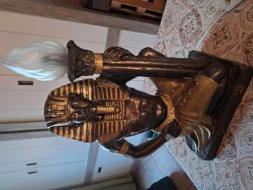 Egyptisch beeld met lamp 63cm hoog beschikbaar voor biedingen