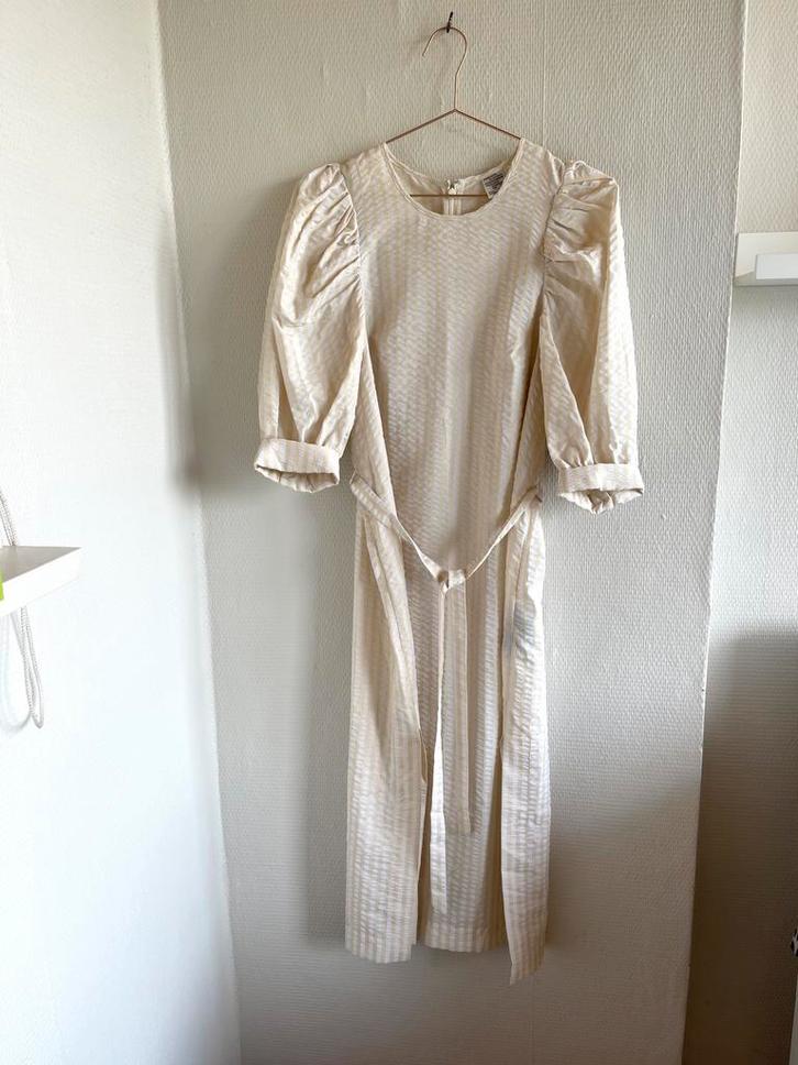 Jurk Baum und Pferdgarten - S, Vêtements | Femmes, Robes, Comme neuf, Taille 36 (S), Beige, Enlèvement ou Envoi