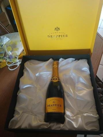 CHAMPAGNE DRAPPEIR beschikbaar voor biedingen