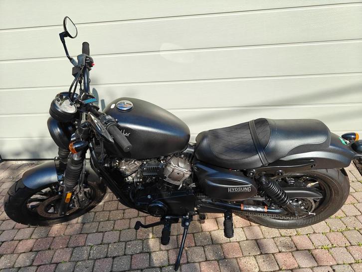 Hyosung bobber GV125 ( 801 km op teller), Motoren, Motoren | Hyosung, Particulier, 11 kW of minder, 2 cilinders, Minimaal motorrijbewijs A1