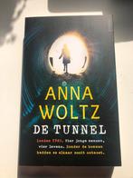 Boek “De Tunnel” Anna Woltz, Nederlands, niet gelezen, Verzenden, Zo goed als nieuw, Anna Woltz