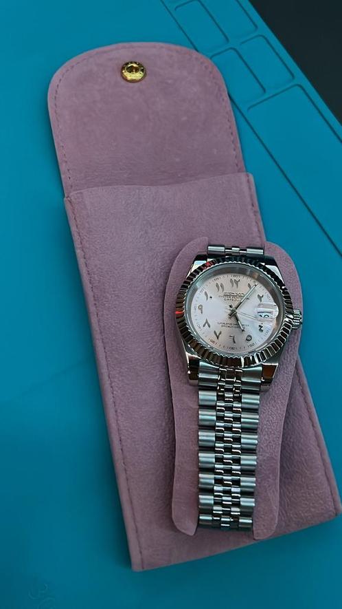 Seiko Arabic Dial Pink, Bijoux, Sacs & Beauté, Montres | Hommes, Neuf, Montre-bracelet, Seiko, Acier, Acier