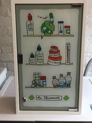 armoire a pharmacie beschikbaar voor biedingen