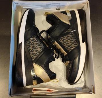 chaussures Michael Kors pointure 40 beschikbaar voor biedingen