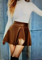 Bruine lederlook plooitjesminirok M, Maat 38/40 (M), Bruin, Verzenden, Nieuw