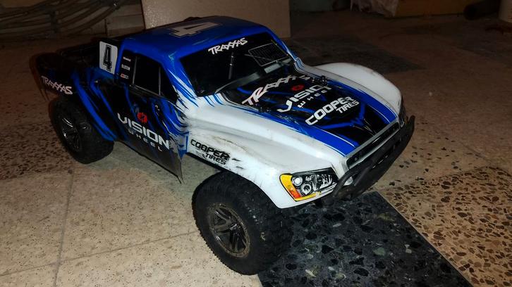 1:10 Traxxas Slash Brushless RTR, Hobby en Vrije tijd, Modelbouw | Radiografisch | Auto's, Gebruikt, Auto offroad, Elektro, Schaal 1:10