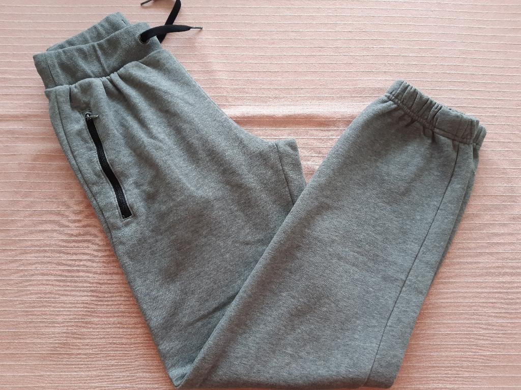 Grijze sportbroek/joggingbroek jongen 170, 15 jaar,Decathlon, Enfants & Bébés, Vêtements enfant | Taille 170, Utilisé, Garçon