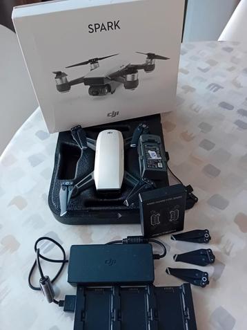 DJI spark  wit   1 batterij , Zonder remote controller ) beschikbaar voor biedingen