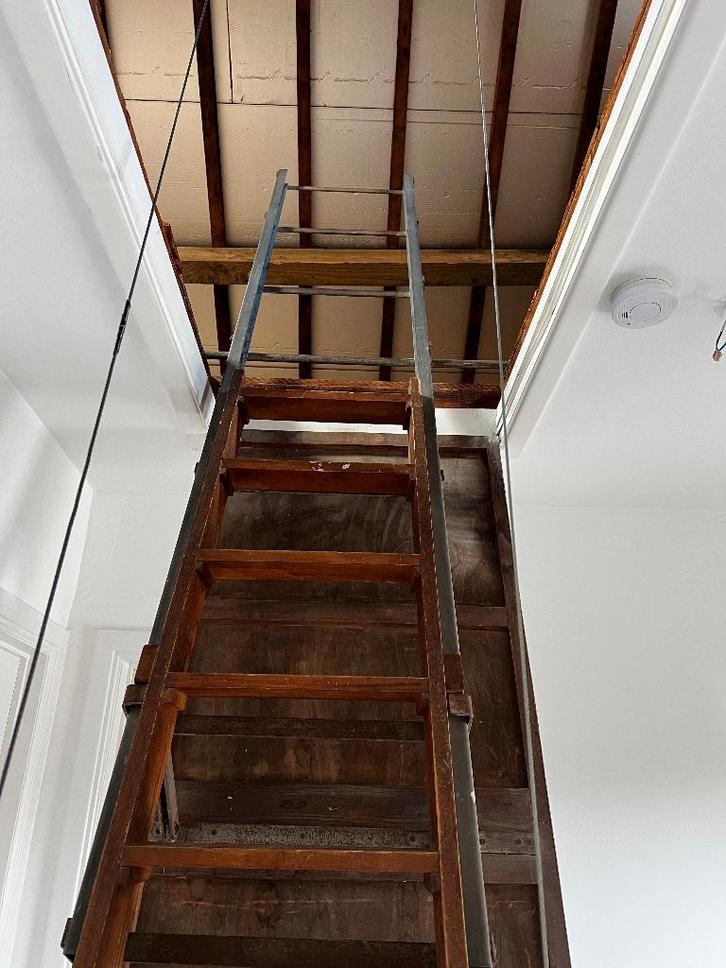 Escalier escamotable, Bricolage & Construction, Échelles & Escaliers, Utilisé, Escalier, Pliable ou rétractable/escamotable, Enlèvement