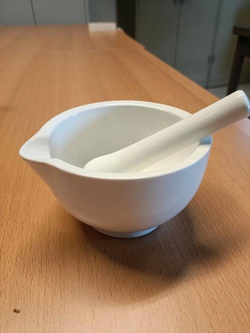 Point-virgule vijzel en bijhorende stamper, Huis en Inrichting, Keuken | Potten en Pannen, Ophalen of Verzenden