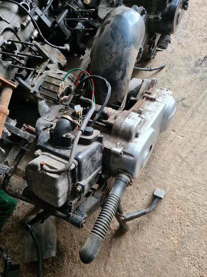 Diverse motorblokken 50cc scooter GY6 kymco sym neco gts btc, Fietsen en Brommers, Brommeronderdelen | Algemeen, Ophalen of Verzenden