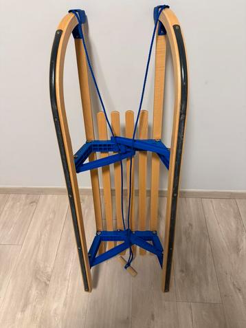 Slee (slede), kinderskihelm, skibril volwassene beschikbaar voor biedingen