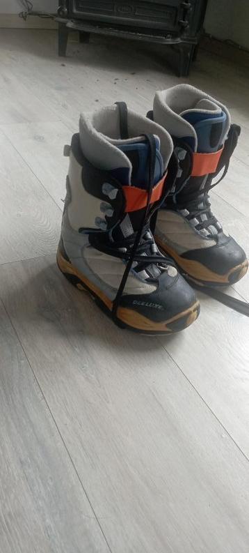 Snowboard schoenen 39 deeluxe, Sport en Fitness, Ophalen of Verzenden, Schoenen