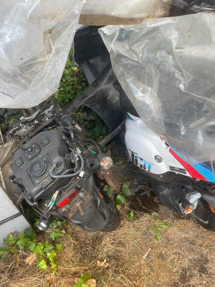 2 tgb tapo rs (werken niet), Fietsen en Brommers, Brommers | Overige merken, Gebruikt, Klasse A (25 km/u), Ophalen