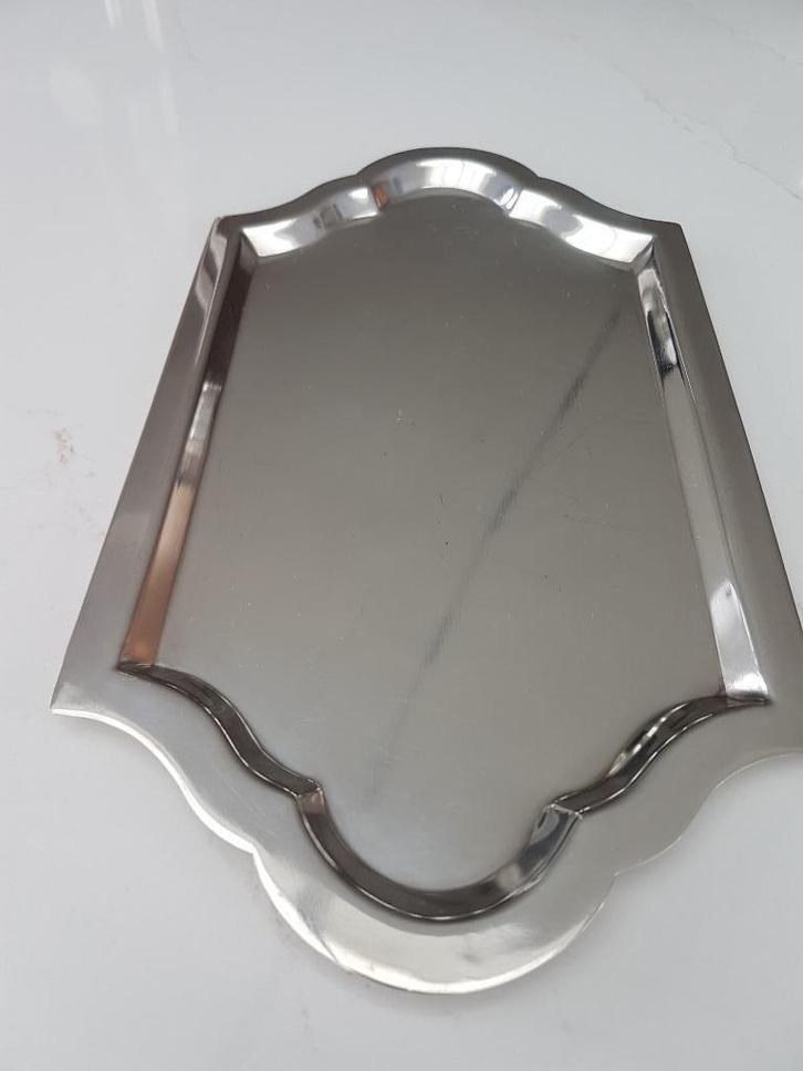 PLAT METAL ARGENTE, Antiquités & Art, Antiquités | Plateaux, Enlèvement ou Envoi