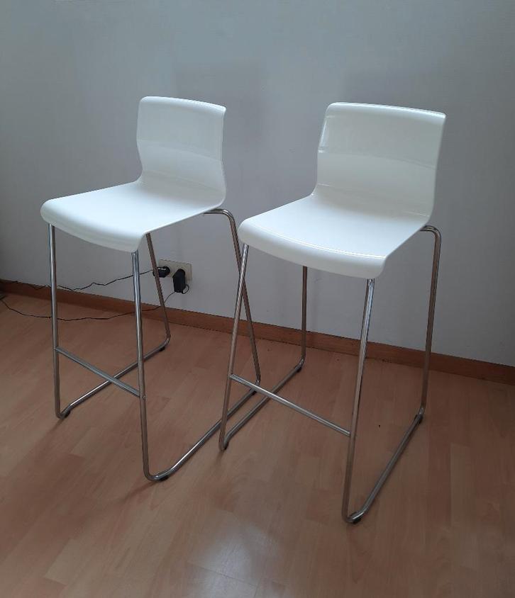 Ikea stool/Tabouret de bar 77 cm, Maison & Meubles, Tabourets de bar, Comme neuf, 60 à 90 cm, Métal, 2 tabourets, Avec repose-pieds