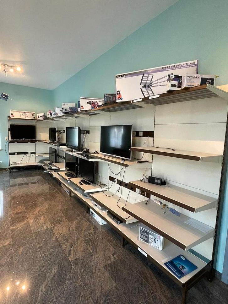 Toonzaal winkelrekken in ijzer, Huis en Inrichting, Kasten | Stellingkasten, Zo goed als nieuw, Ophalen