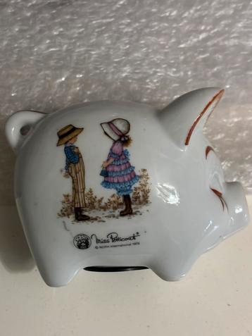 Spaarpot porselein van Miss Petticoat 1978 beschikbaar voor biedingen