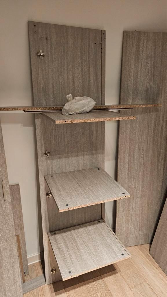 Grote kledingkast – gedemonteerd – massief panelen – zelf te, Maison & Meubles, Armoires | Étagères, Comme neuf, Enlèvement ou Envoi