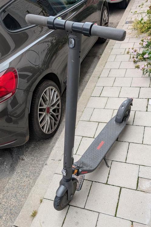 Segway Ninebot Kickscooter E25E, Fietsen en Brommers, Steps, Zo goed als nieuw, Ophalen