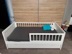 Peuterbed petit amelie met matras en overtrekken voor matras, Enlèvement, Comme neuf