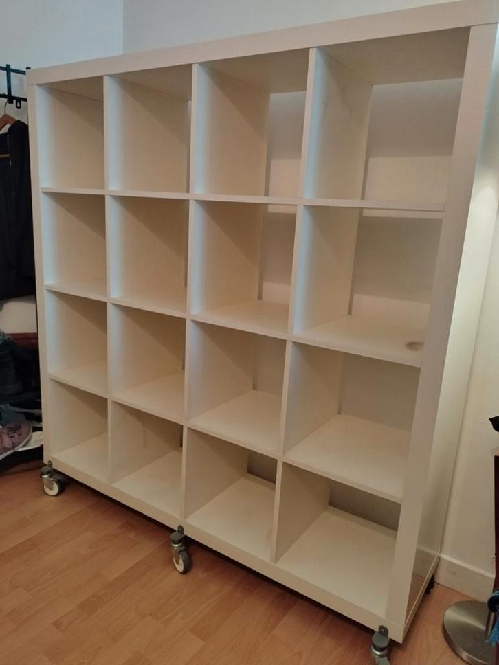 IKEA Kallax 16 vakken, Huis en Inrichting, Kasten | Stellingkasten, Zo goed als nieuw, Ophalen