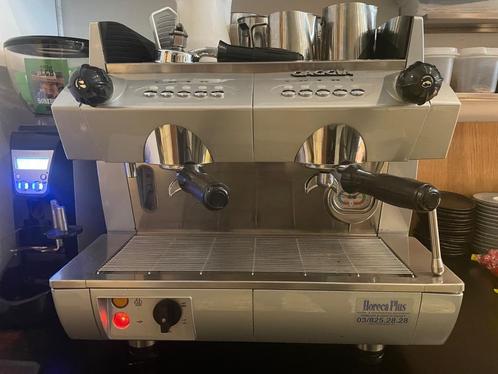 Gaggia GD Compact 2 Group Espresso met koffiemolen Casadio, Elektronische apparatuur, Koffiezetapparaten, Gebruikt, Gemalen koffie