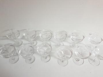 12 Val Saint Lambert Champagne Coupes "Oreste" beschikbaar voor biedingen