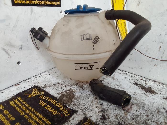 Réservoir d'expansion d'un Seat Leon, Autos : Pièces & Accessoires, Autres pièces automobiles, Seat, Utilisé, 3 mois de garantie